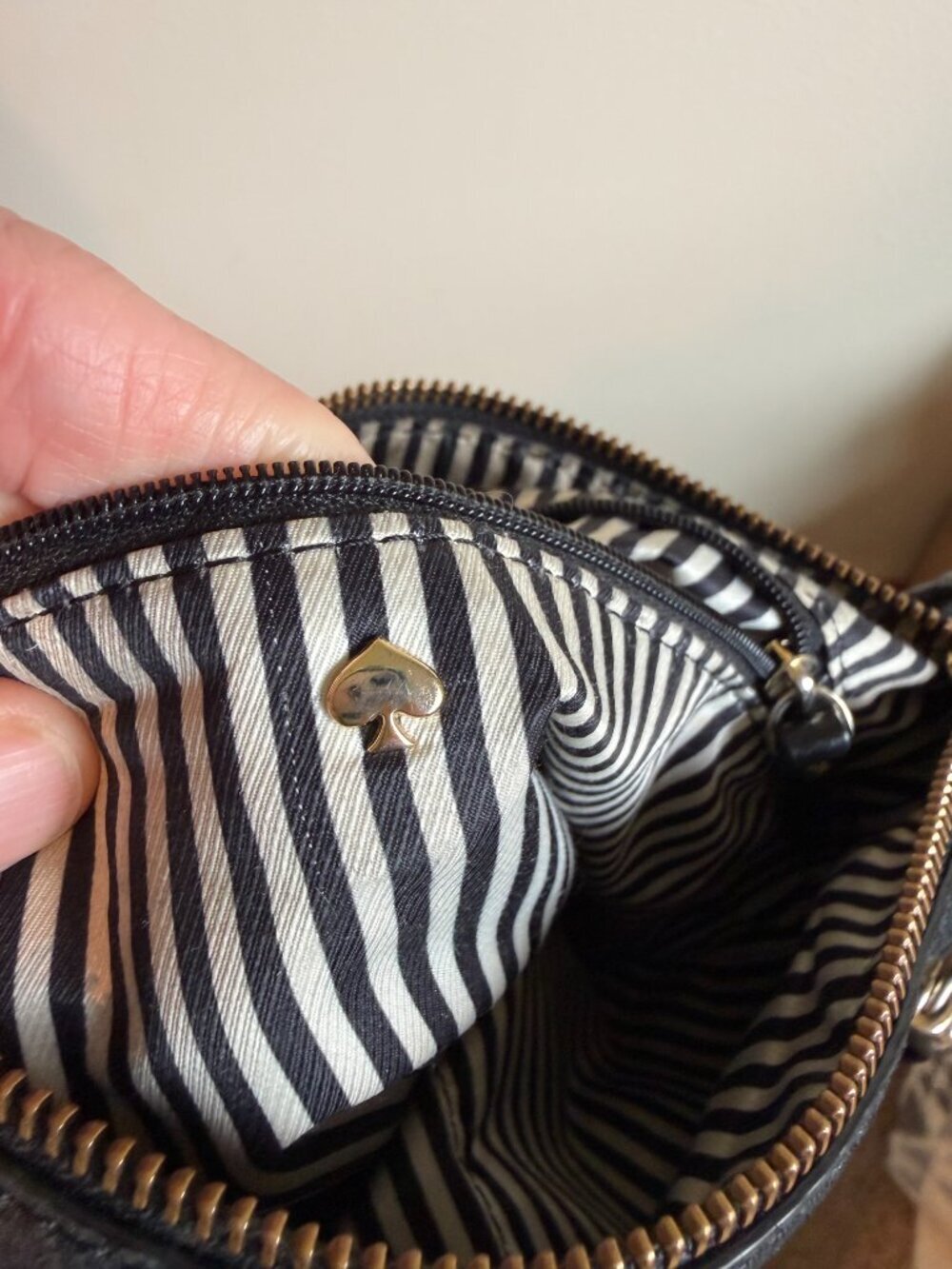 Kate Spade Black Pebbled Leather Crossbody Bag Gold Hardware - Picture 11 of 15